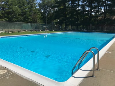 272 Regency Park Dr, Agawam, MA