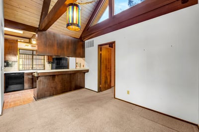 2546 SW Sherwood Drive, Portland, OR