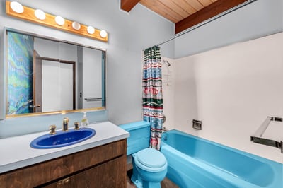 2546 SW Sherwood Drive, Portland, OR