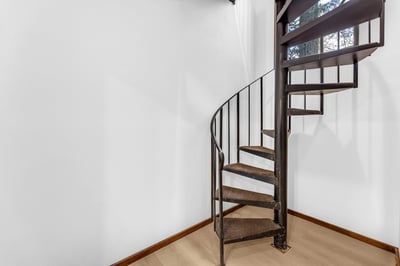 2546 SW Sherwood Drive, Portland, OR