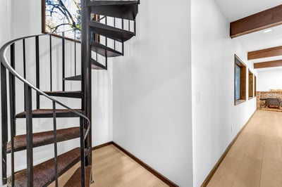 2546 SW Sherwood Drive, Portland, OR