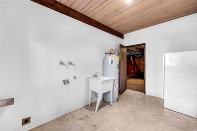 2546 SW Sherwood Drive, Portland, OR