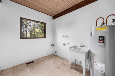 2546 SW Sherwood Drive, Portland, OR
