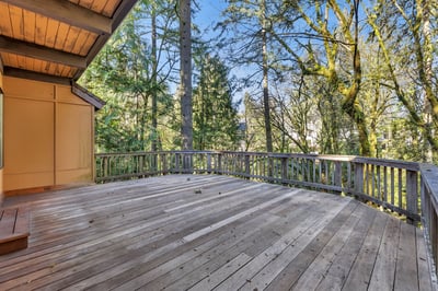 2546 SW Sherwood Drive, Portland, OR