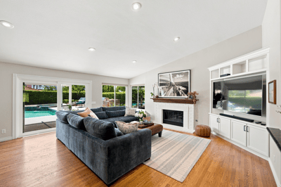 5500 Liverpool Court, Oak Park, CA