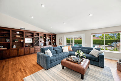5500 Liverpool Court, Oak Park, CA