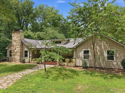 2010 Damascus Church Rd, Chapel Hill, NC