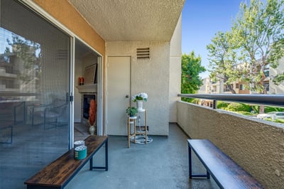 5500 owensmouth ave, 104, los angeles, CA