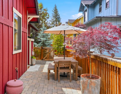 233 W Heising Dr, Sisters, OR