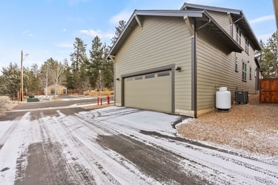 1078 E Black Butte Ave, Sisters, OR