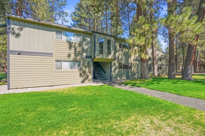 813 E Desperado Trail, Unit 102, Sisters, OR