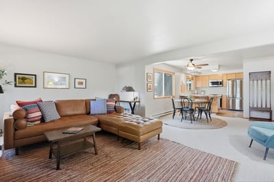 813 E Desperado Trail, Unit 102, Sisters, OR