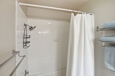 813 E Desperado Trail, Unit 102, Sisters, OR