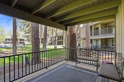813 E Desperado Trail, Unit 102, Sisters, OR