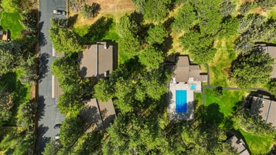 813 E Desperado Trail, Unit 102, Sisters, OR