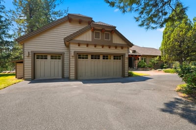 16863 Royal Coachman Drive, Sisters, OR