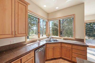 16863 Royal Coachman Drive, Sisters, OR
