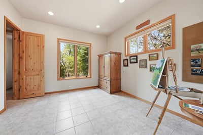 16863 Royal Coachman Drive, Sisters, OR