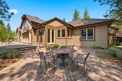 16863 Royal Coachman Drive, Sisters, OR