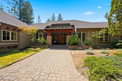 16863 Royal Coachman Drive, Sisters, OR