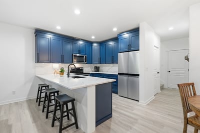 950 N HINDEMAN AVE, Sisters, OR
