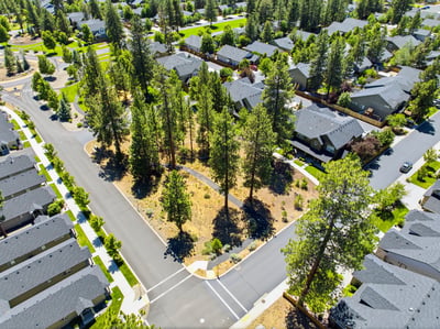 950 N HINDEMAN AVE, Sisters, OR