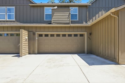950 N HINDEMAN AVE, Sisters, OR