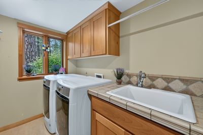 26359 SW Tamarack Lane, Camp Sherman, OR