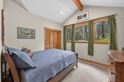 26359 SW Tamarack Lane, Camp Sherman, OR