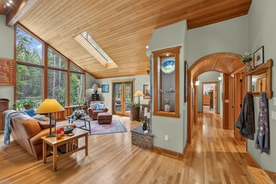 26359 SW Tamarack Lane, Camp Sherman, OR