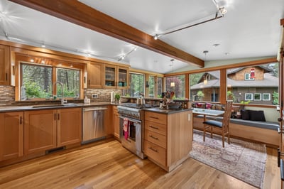 26359 SW Tamarack Lane, Camp Sherman, OR
