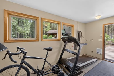 26359 SW Tamarack Lane, Camp Sherman, OR