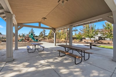 3433 SW 28th Street, Redmond, OR