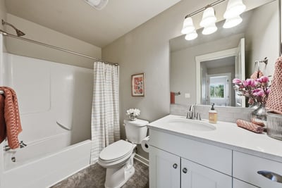 3433 SW 28th Street, Redmond, OR