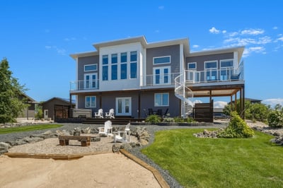 277 Waterfront Dr. E, Gimli, MB