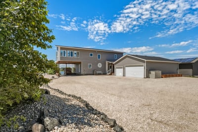 277 Waterfront Dr. E, Gimli, MB