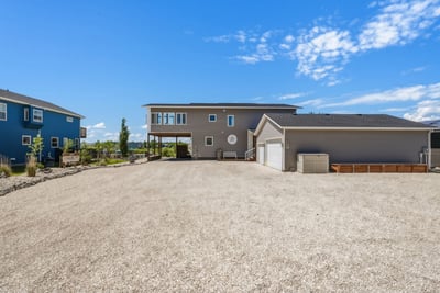 277 Waterfront Dr. E, Gimli, MB
