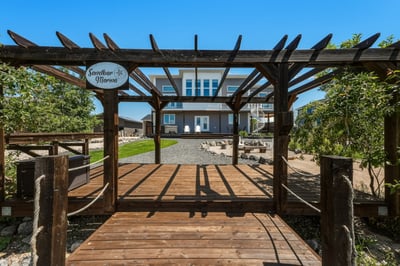 277 Waterfront Dr. E, Gimli, MB