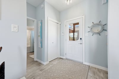 277 Waterfront Dr. E, Gimli, MB
