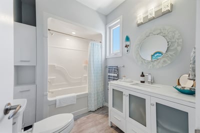 277 Waterfront Dr. E, Gimli, MB