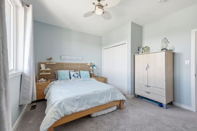 277 Waterfront Dr. E, Gimli, MB