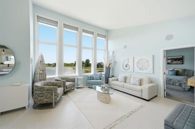 277 Waterfront Dr. E, Gimli, MB