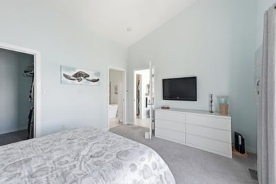 277 Waterfront Dr. E, Gimli, MB