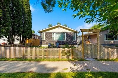 943 Centennial St, Winnipeg, MB