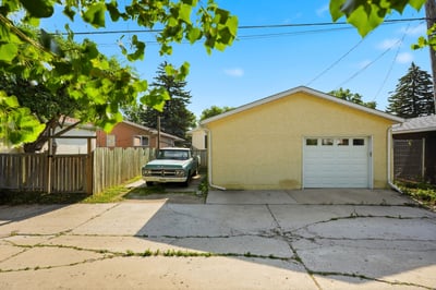 943 Centennial St, Winnipeg, MB