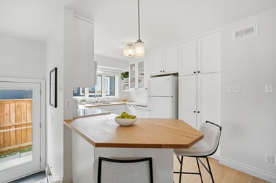 943 Centennial St, Winnipeg, MB