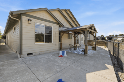 2301 Robbins Way, Lebanon, OR