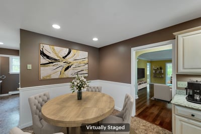 Kitchen/ Sitting Area