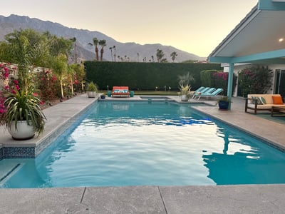 999 E Via Escuela, Palm Springs, CA