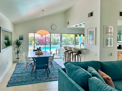 999 E Via Escuela, Palm Springs, CA